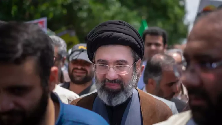 69a7b5f58b1c1-putra-ali-khamenei-mojtaba-hosseini-khamenei_gemini_1265_711
