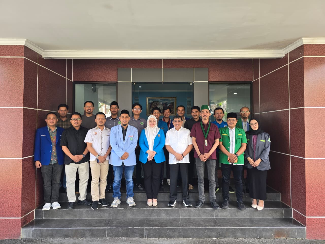 Menjelang Pelantikan KNPI Sulsel, VAS Silaturahmi ke Kabinda Sulsel.