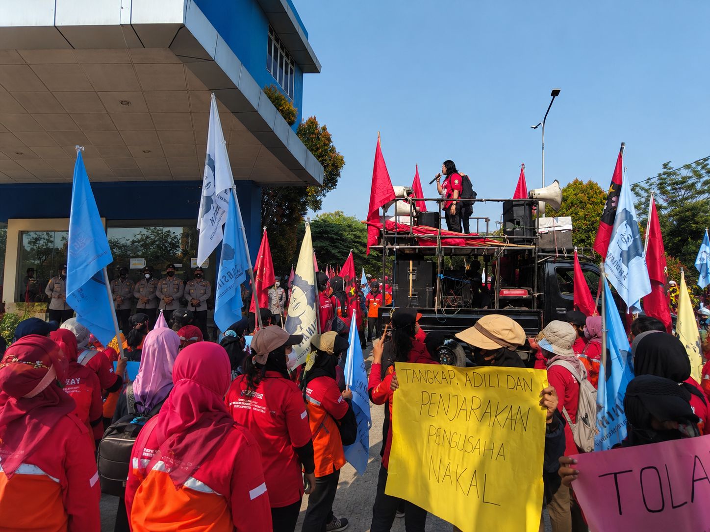 FSBPI Kawal Mediasi Ketiga PT Amos Indah Indonesia, Desak Disnaker Keluarkan Anjuran yang Berpihak kepada Buruh