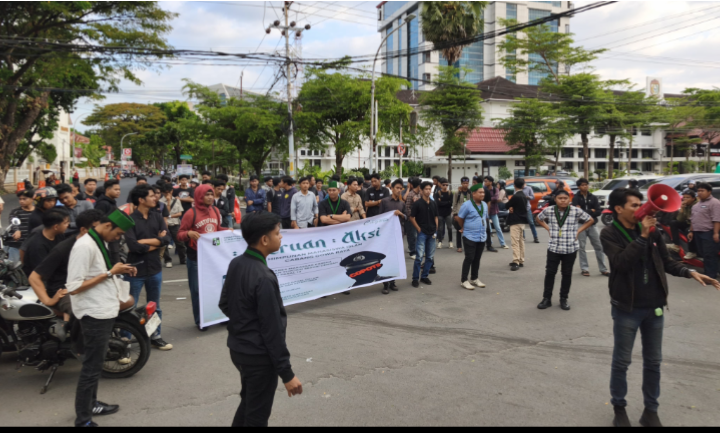 Ratusan Kader HMI Cabang Gowa Raya Turun ke Jalan, Desak Kapolrestabes Makassar Mundur karena Dinilai Gagal Menjaga Kamtibmas