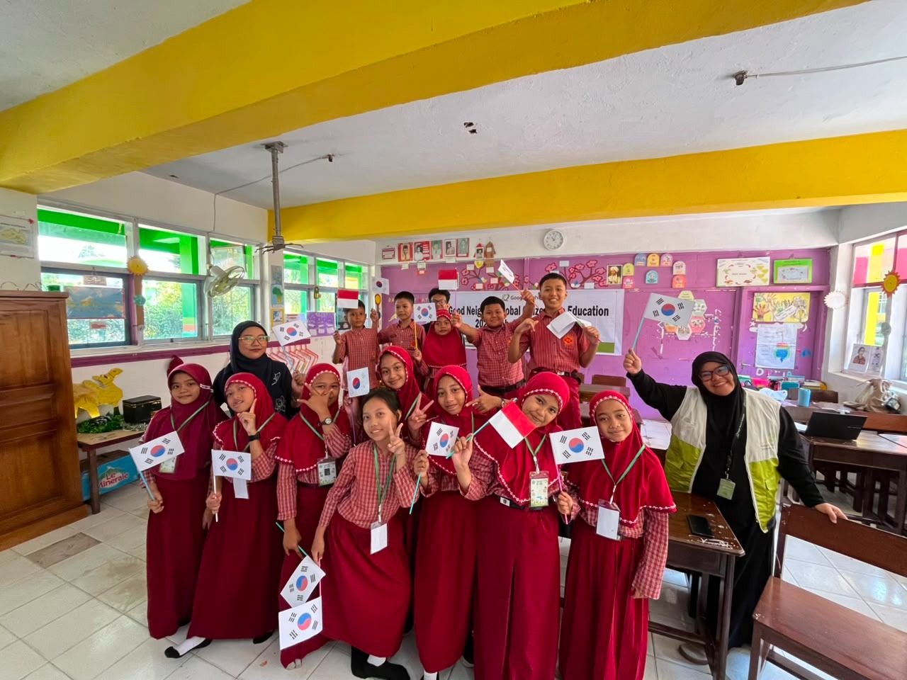 Pelajar SDN 172 Enrekang Berbagi Inspirasi Adiwiyata Mandiri dengan Siswa Korea Selatan di Ajang GYN 2026