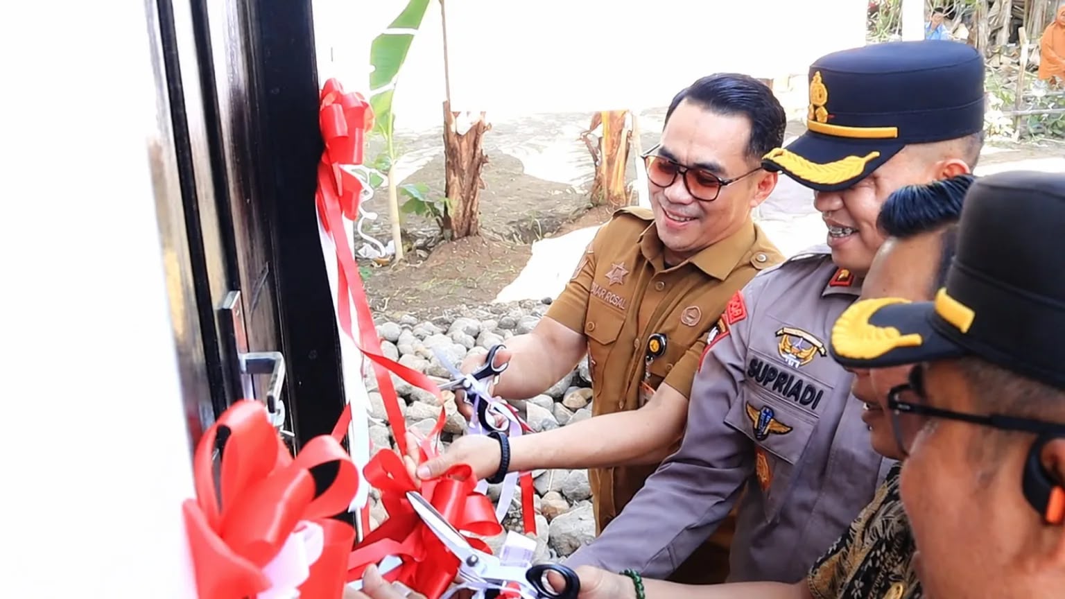 Hadiah Hari Bhayangkara ke-80, Polres Takalar Wujudkan Rumah Layak Huni untuk Warga Pappa