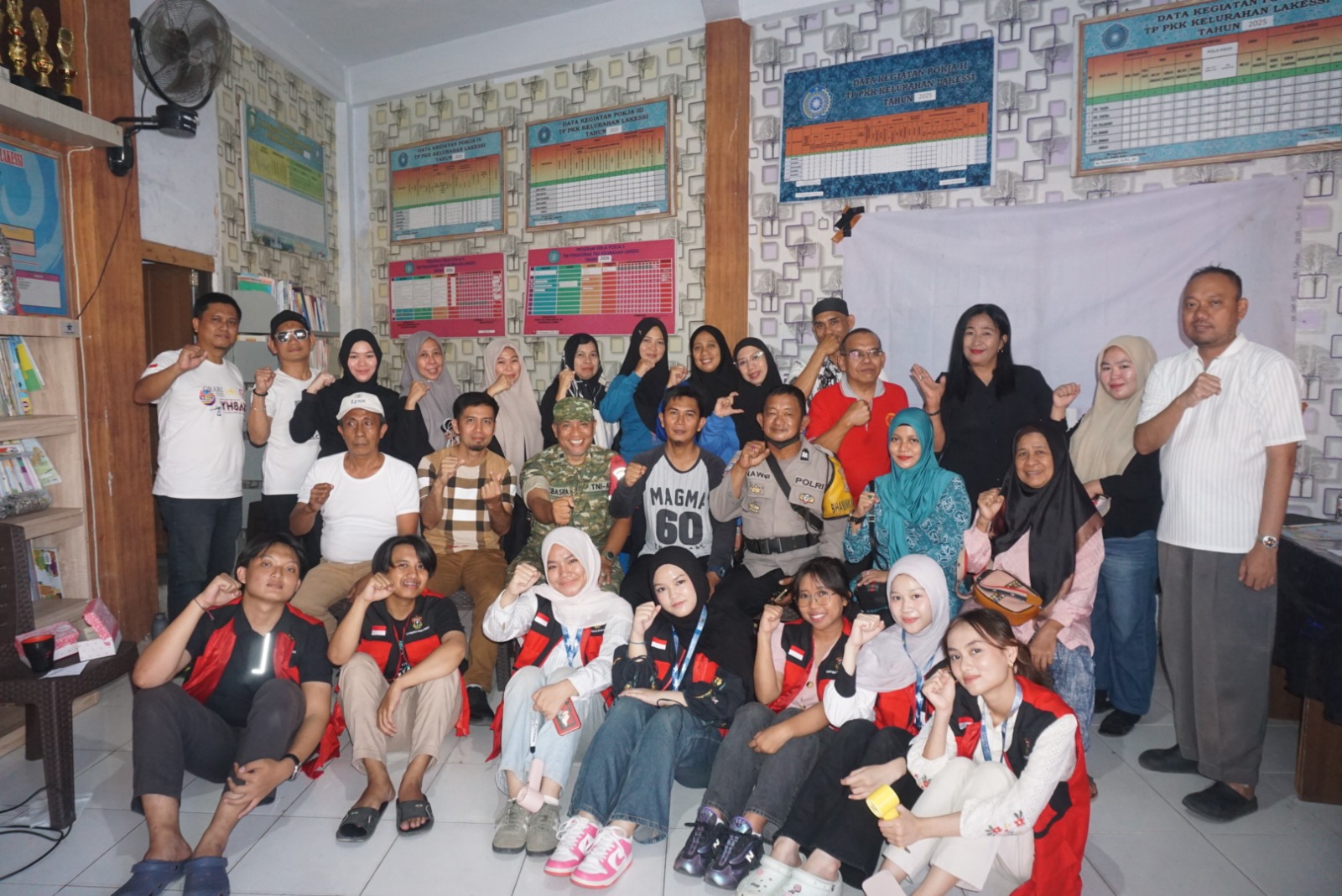 Mahasiswa KKN UNHAS Lakessi Edukasi Pengolahan Limbah Organik Menjadi Kompos Takakura Ramah Lingkungan