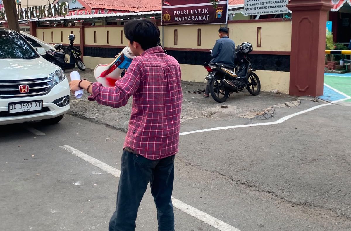 PEMA FT Unibos Desak Polsek Panakkukang Tuntaskan Dugaan Pencurian Laptop yang Mandek Setahun