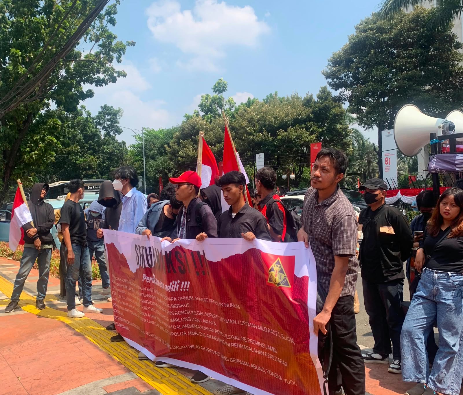 LSM Semut Merah Desak Penindakan Rokok Ilegal di Jambi, Kemenkeu Janji Turun ke Lapangan