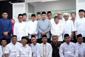 Wali Kota Makassar Resmikan Masjid Maradekaya, Dorong Warga Aktif Makmurkan Masjid