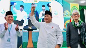 Prabowo Terima Kartanu Seumur Hidup Saat Tutup Muktamar Ke-35 NU