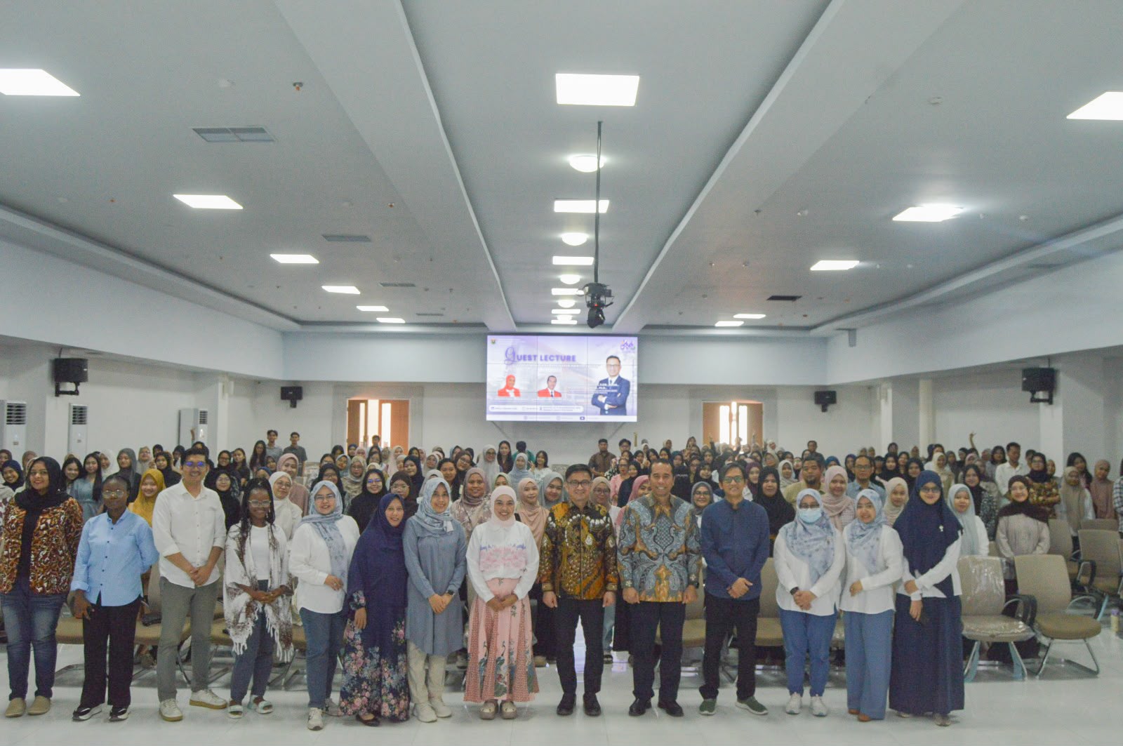 Guest Lecture Epidemiologi FKM Unhas Dorong Riset Lebih Berdampak bagi Kebijakan Kesehatan