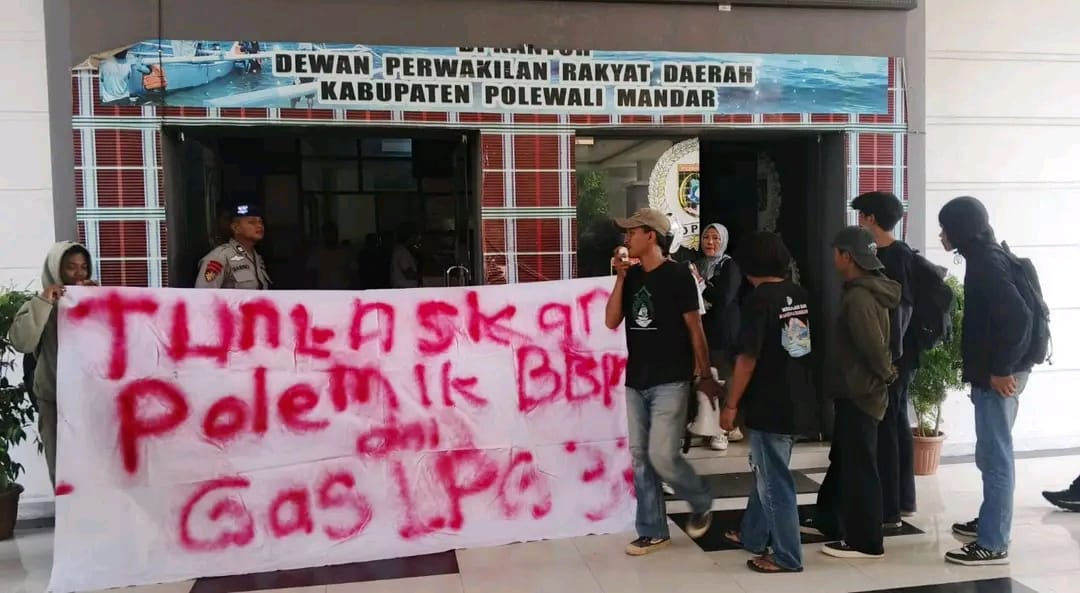 HMI Cabang Polewali Mandar Gelar Aksi Jilid 2, Soroti Kelangkaan BBM dan Elpiji Subsidi